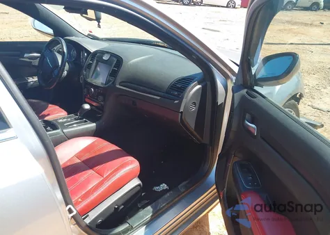 2013 Chrysler 300 300S from USA, damaged, VIN 2C3CCABT2DH686744